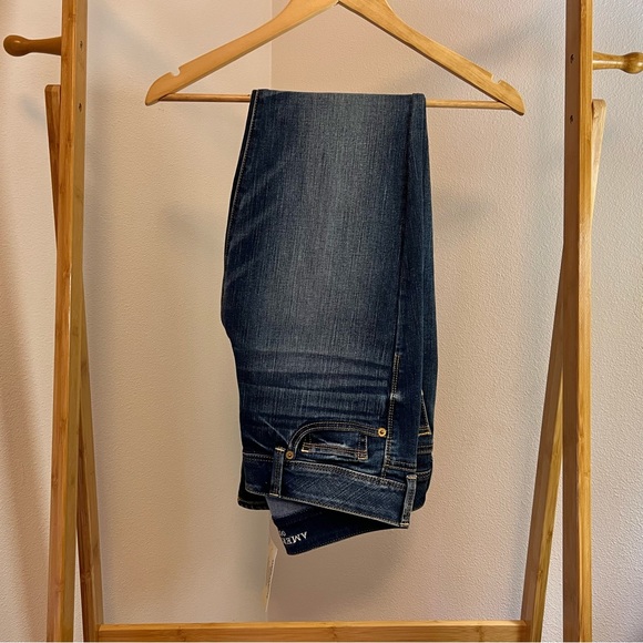 American Eagle Outfitters Boot Cut Jeans - Picture 1 of 9